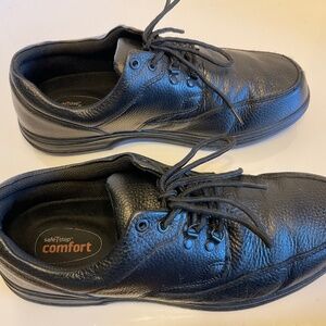 14W Slip Resistant Shoes